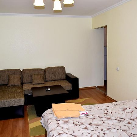 Apartment On Krushelnitskoy 73 Rivne Eksteriør bilde
