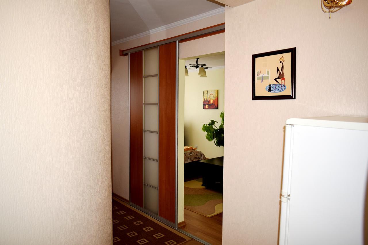Apartment On Krushelnitskoy 73 Rivne Eksteriør bilde
